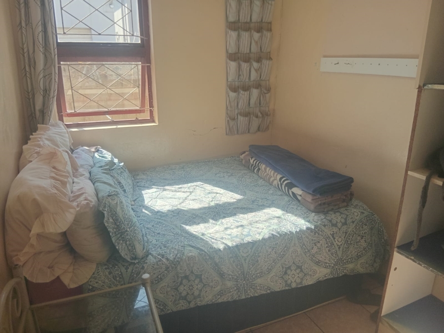 To Let 4 Bedroom Property for Rent in Buffalo Flats Eastern Cape